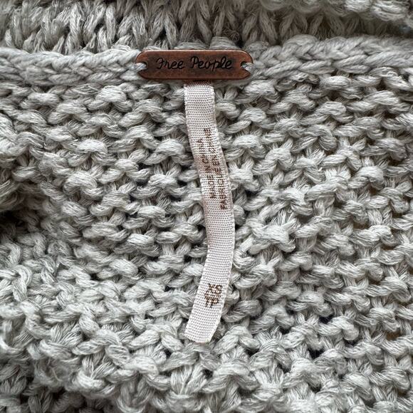 Free People Gray Loose Weave Cropped Sweater - Size XS - Picture 6 of 8